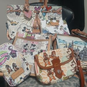 6♡ Disney Dooney & Bourke|| Crossbody Bags, Purse, And Wallets "SKETCH STYLE"